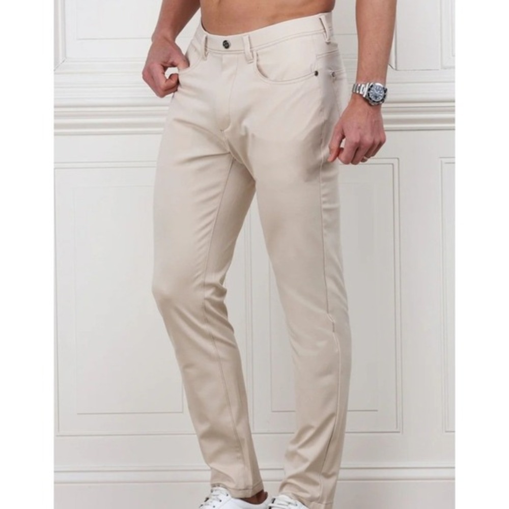 NWT Collars and Co CEO Tech Pull On Pants Stone Size 38x32‎
